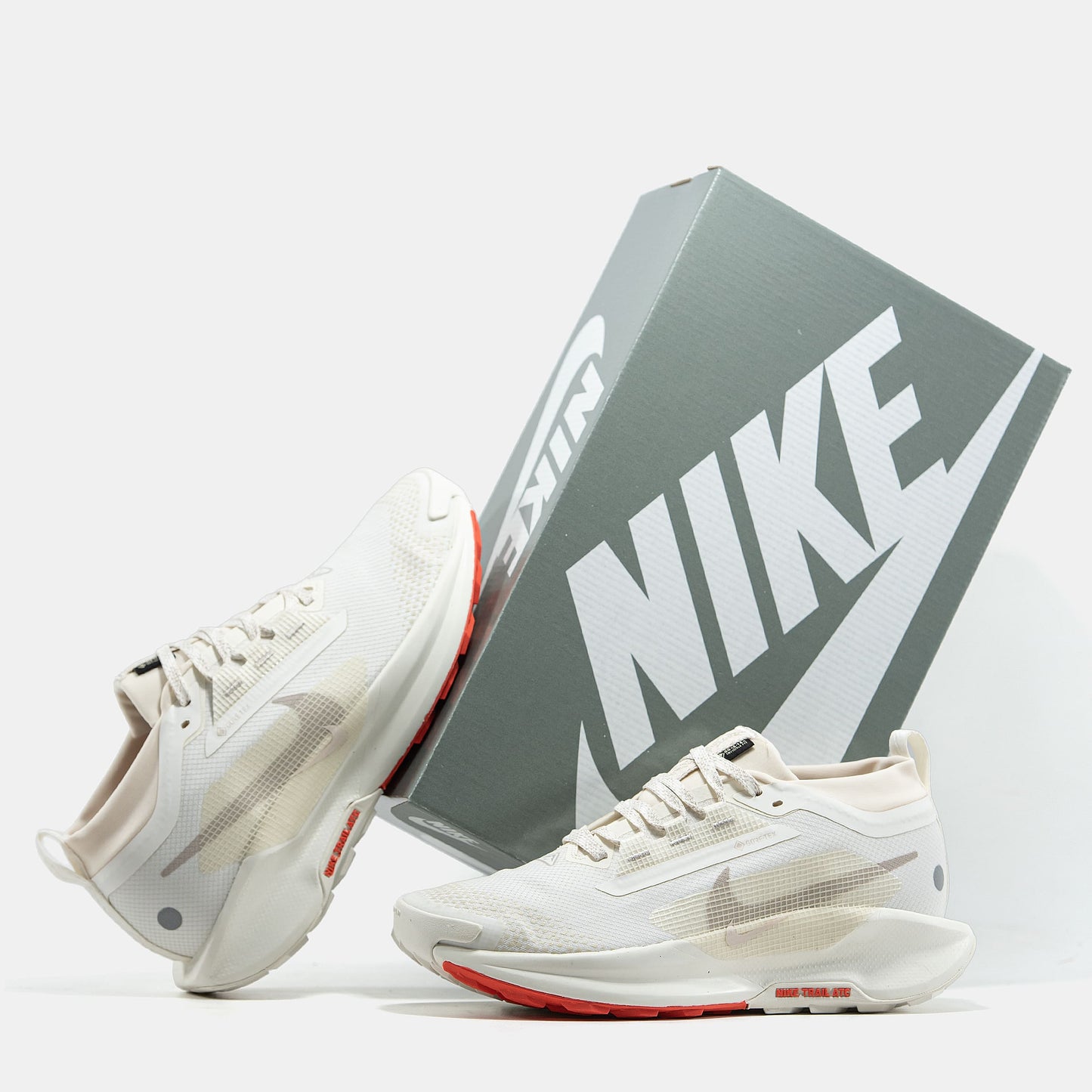 Nike Pegasus Trail 5 Gore-Tex Cream Red