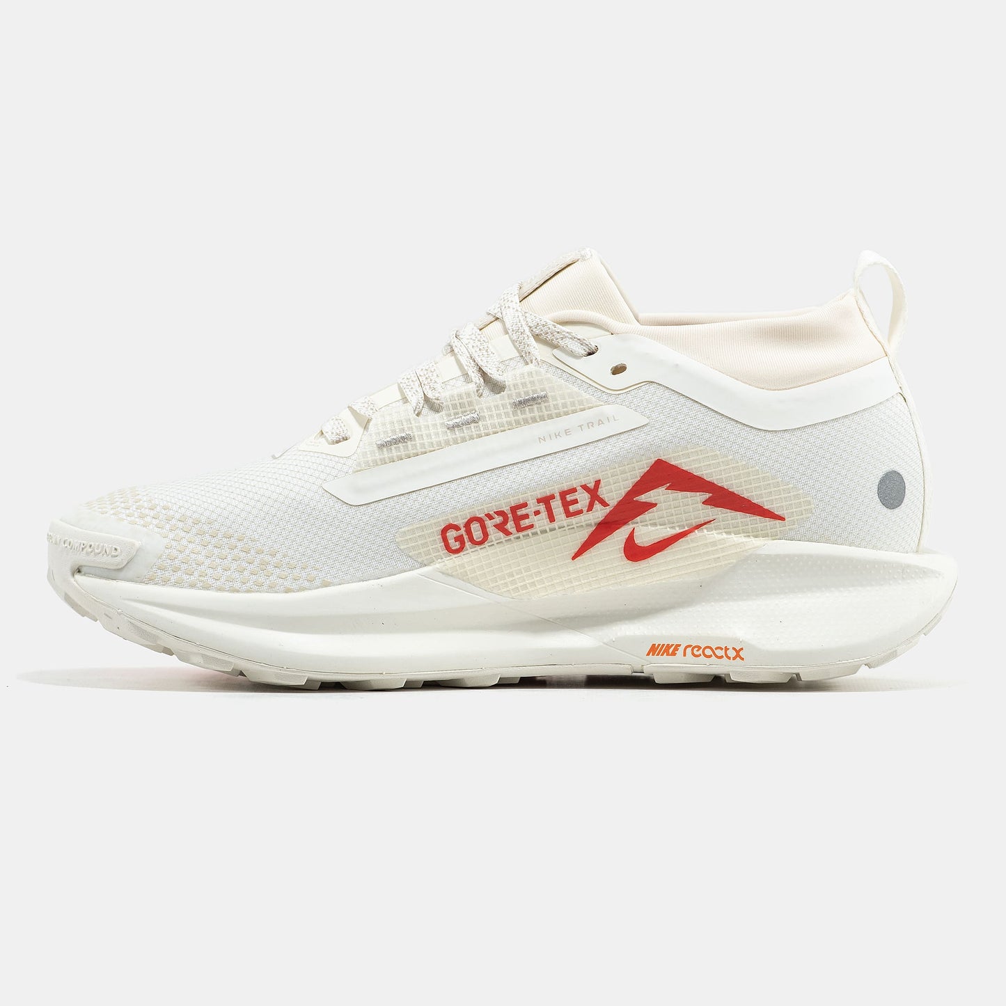 Nike Pegasus Trail 5 Gore-Tex Cream Red