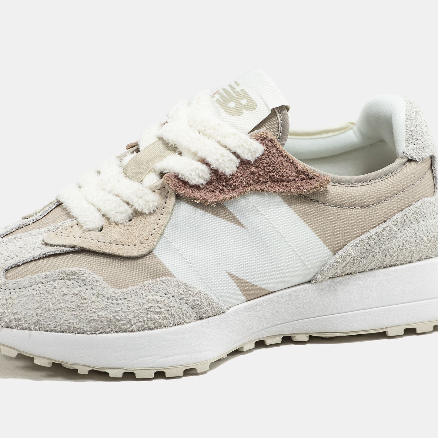 New Balance 327 Beige White Suede