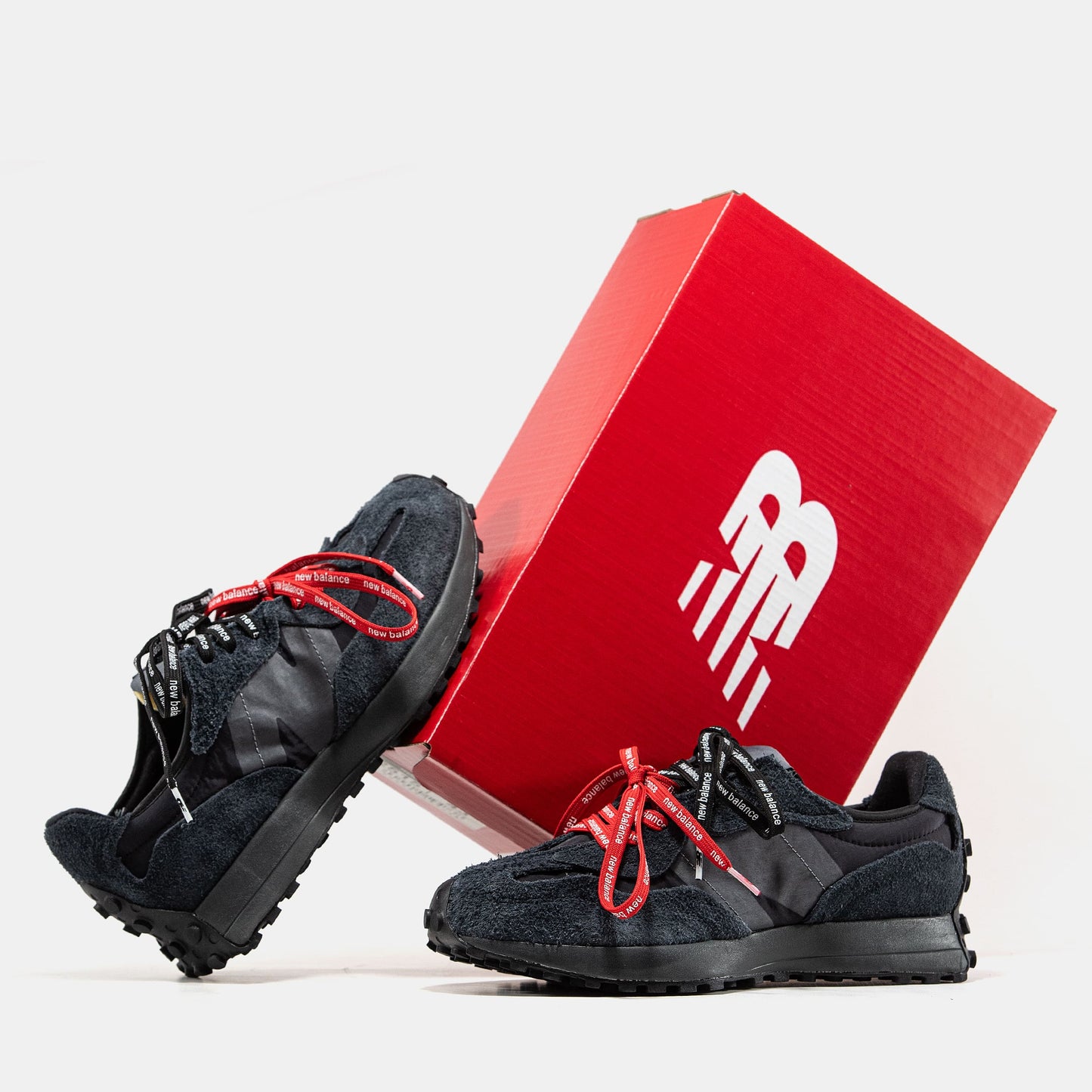 New Balance 327 Black Grey Red