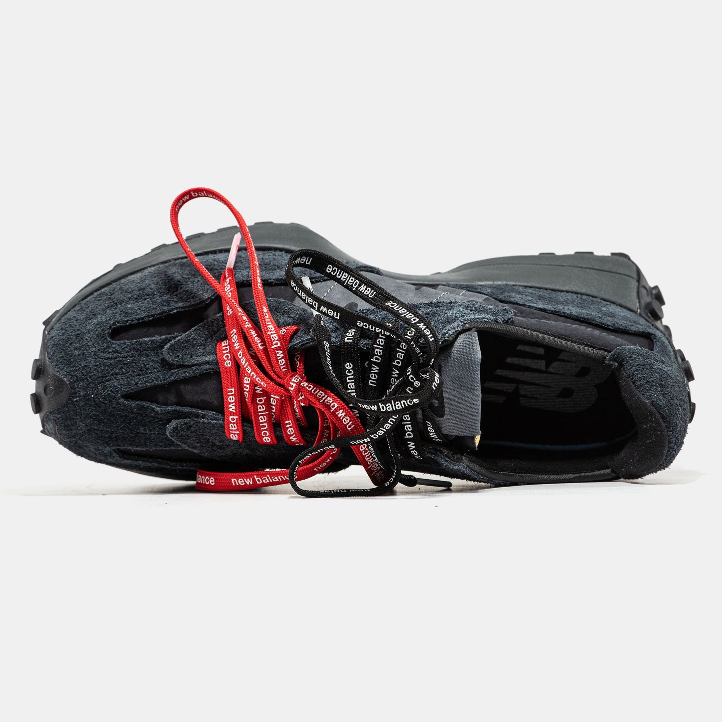 New Balance 327 Black Grey Red