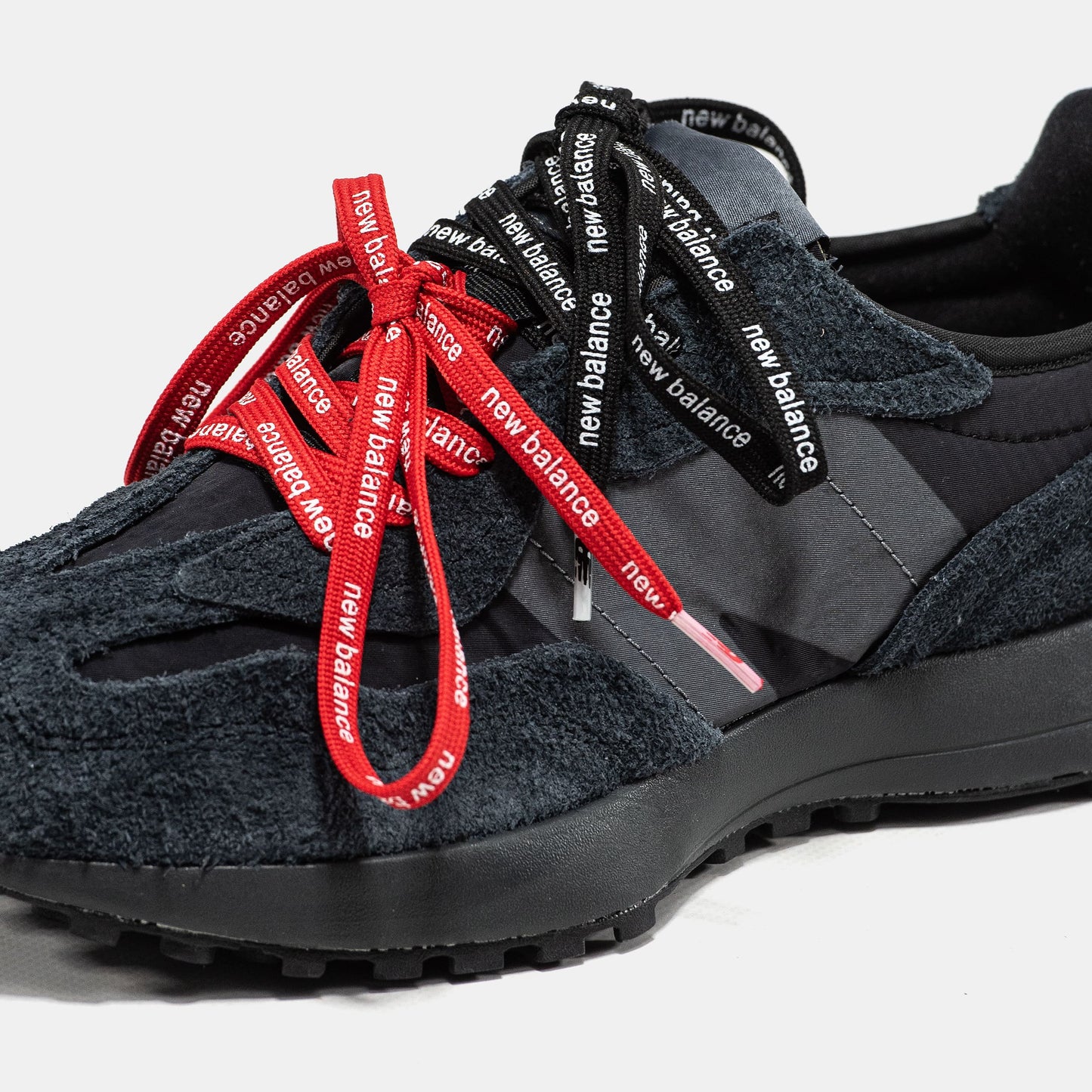 New Balance 327 Black Grey Red