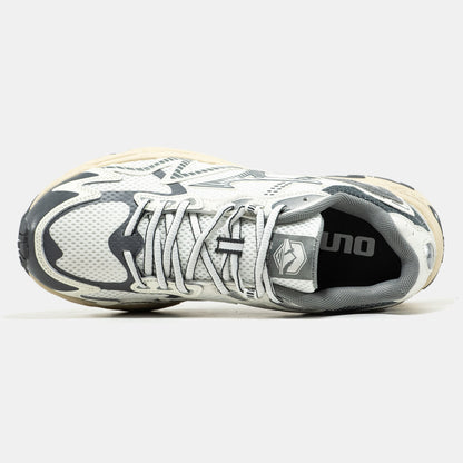 Mizuno Adventure White Grey
