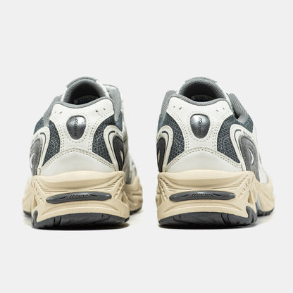 Mizuno Adventure White Grey