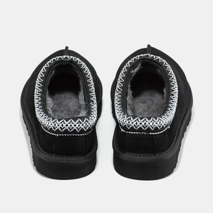 UGG Tasman Black White