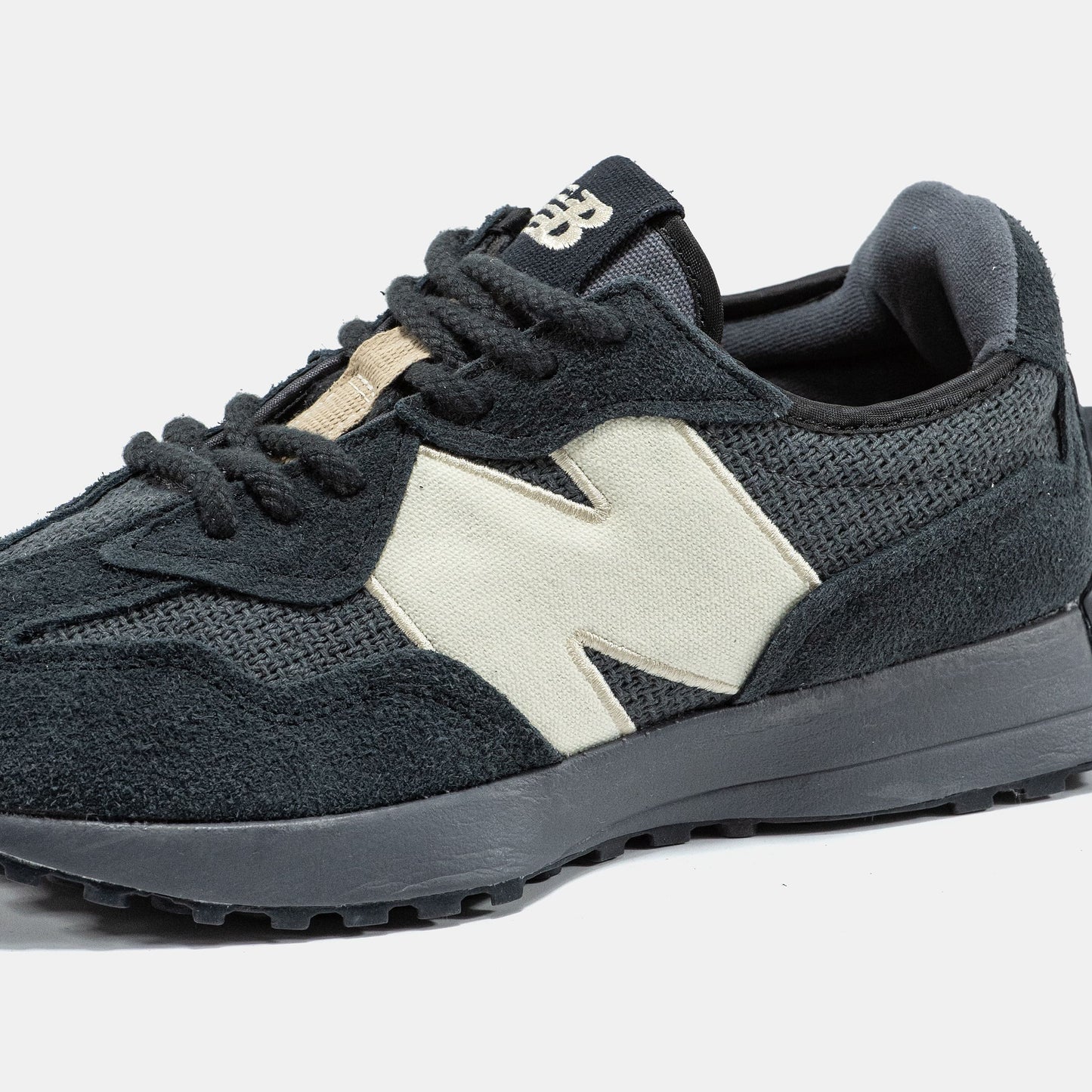 New Balance 327 Grey White Logo