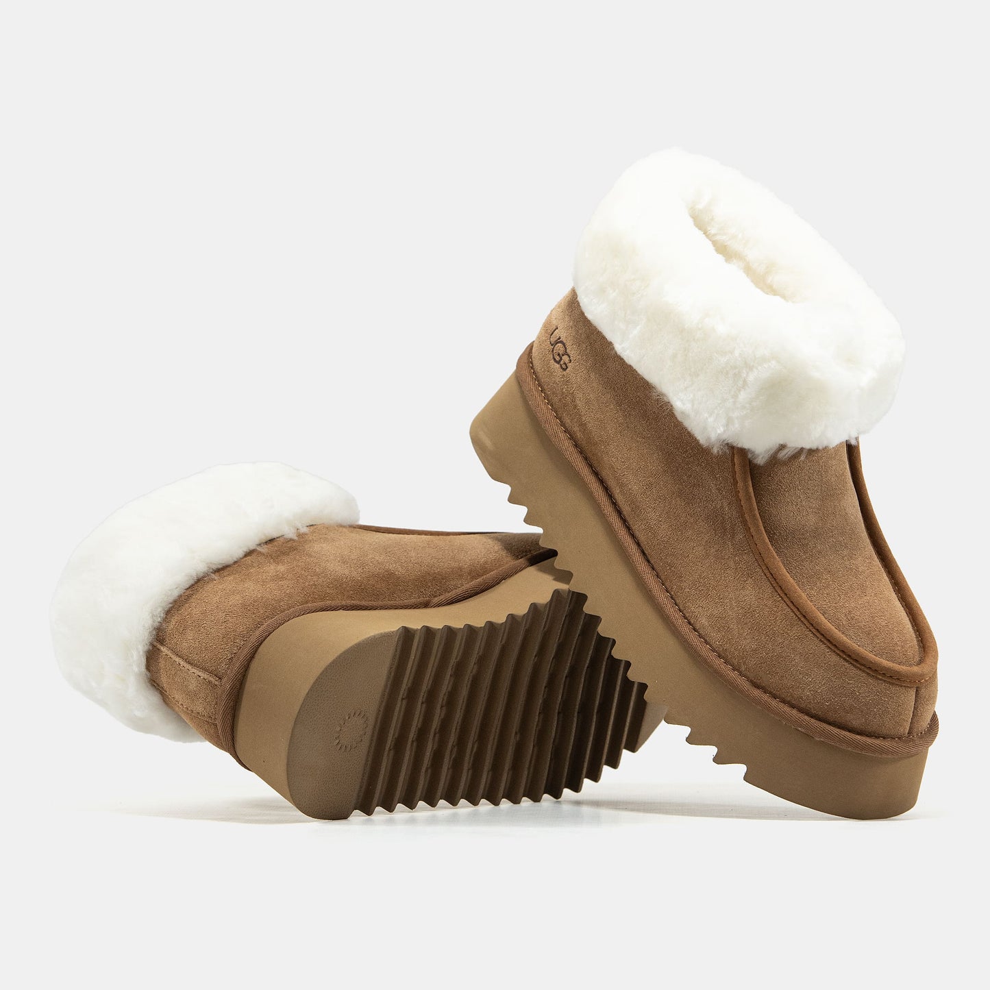 UGG Funkarra Chestnut