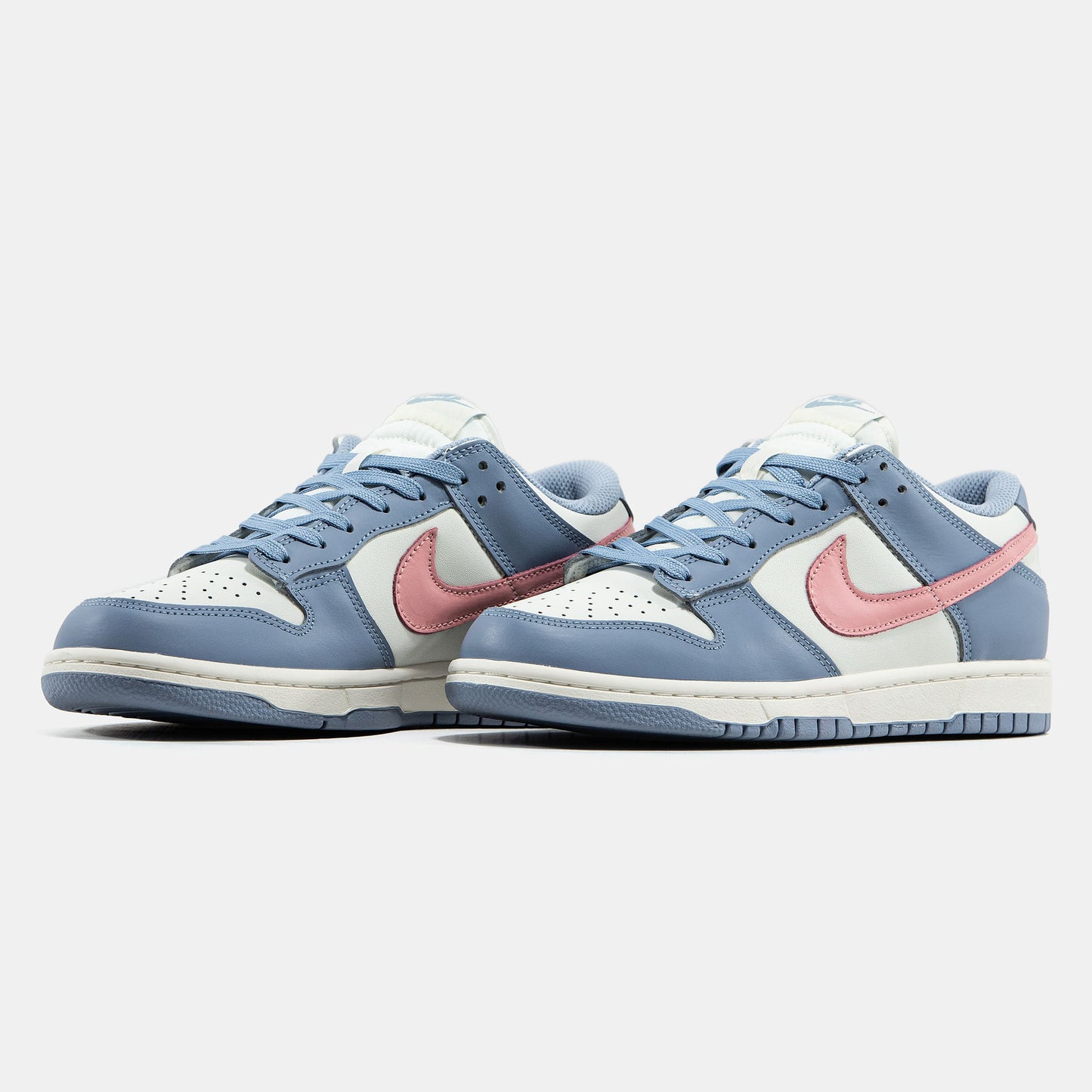 Nike SB Dunk Low Blue White Pink Logo
