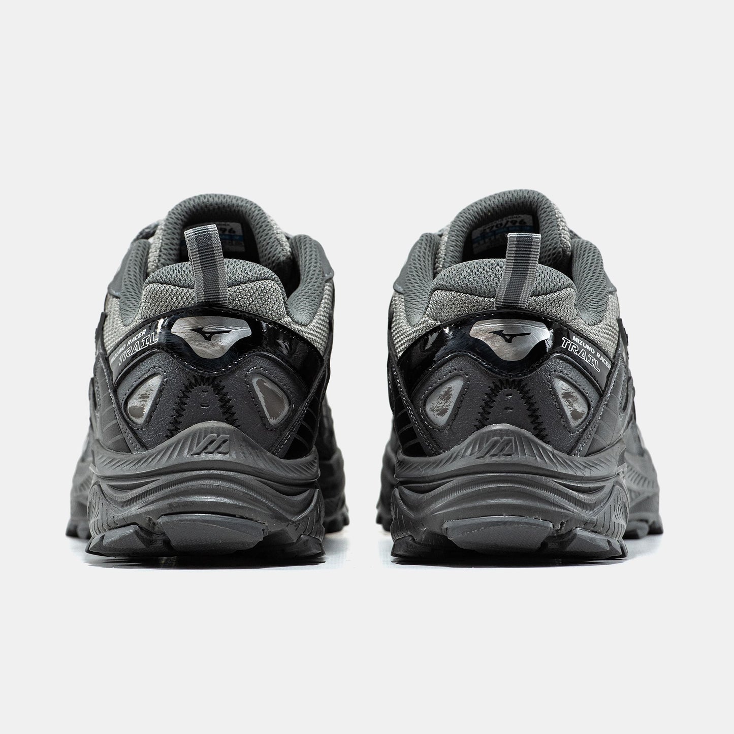 Mizuno Racer Trail Grey