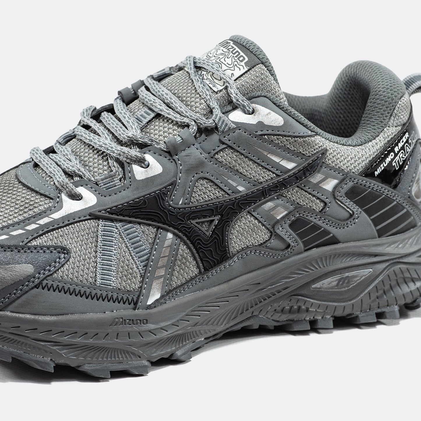 Mizuno Racer Trail Grey