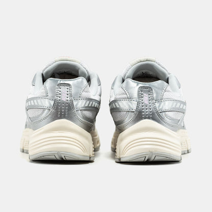 Nike Initiator Grey Pink Logo