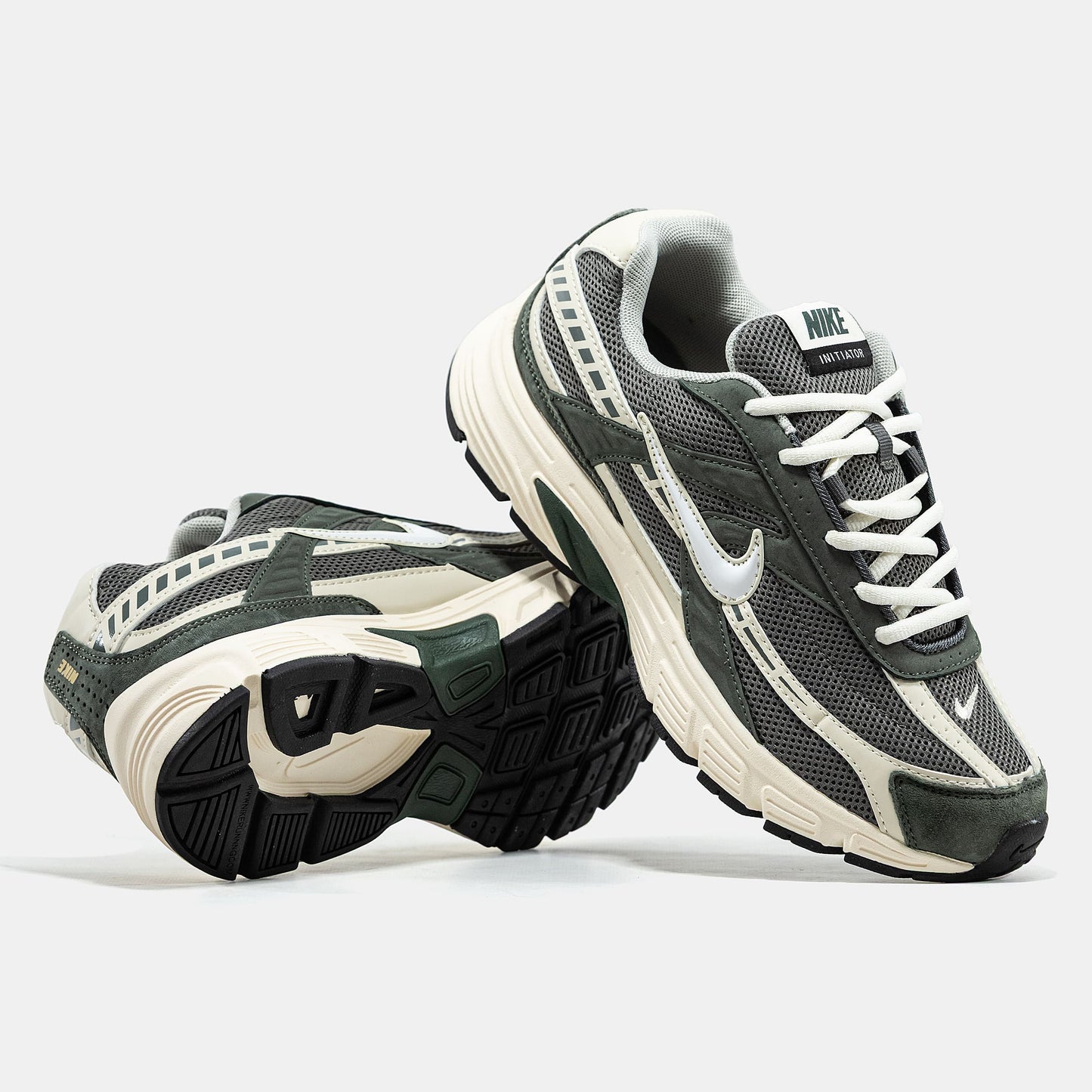 Nike Initiator Grey White