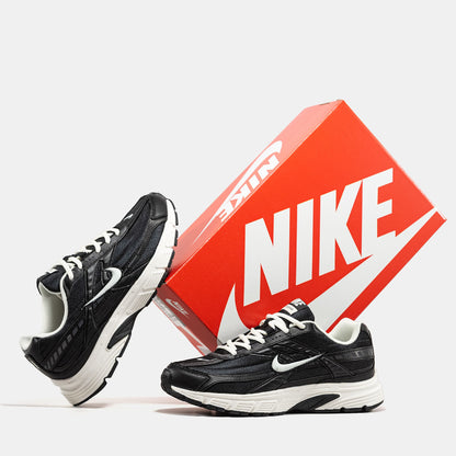 Nike Initiator Black White Leather