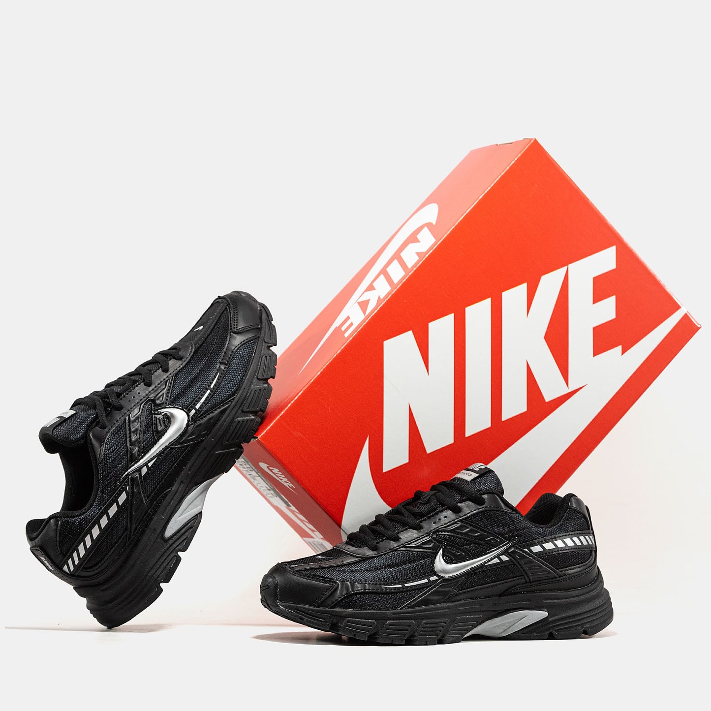 Nike Initiator Black Silver