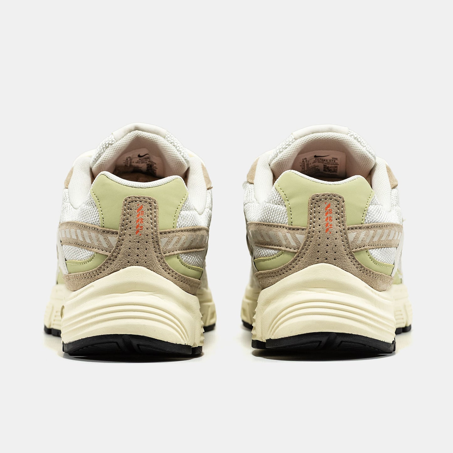 Nike Initiator Beige White