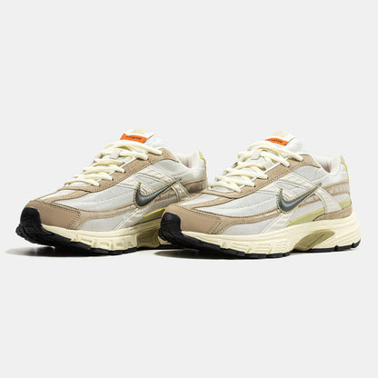 Nike Initiator Beige White
