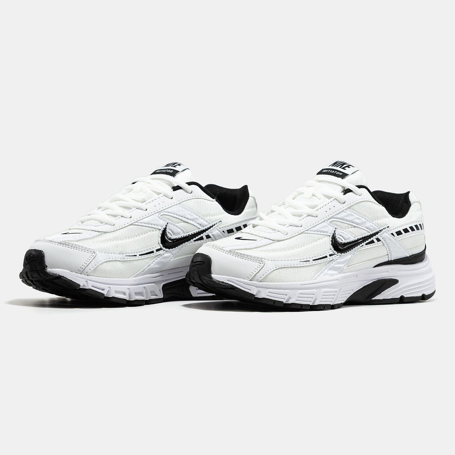 Nike Initiator White Black