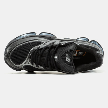 New Balance 2000 Silver Black