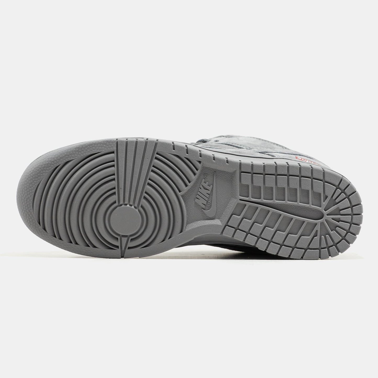Nike SB Dunk Low x Supreme Grey