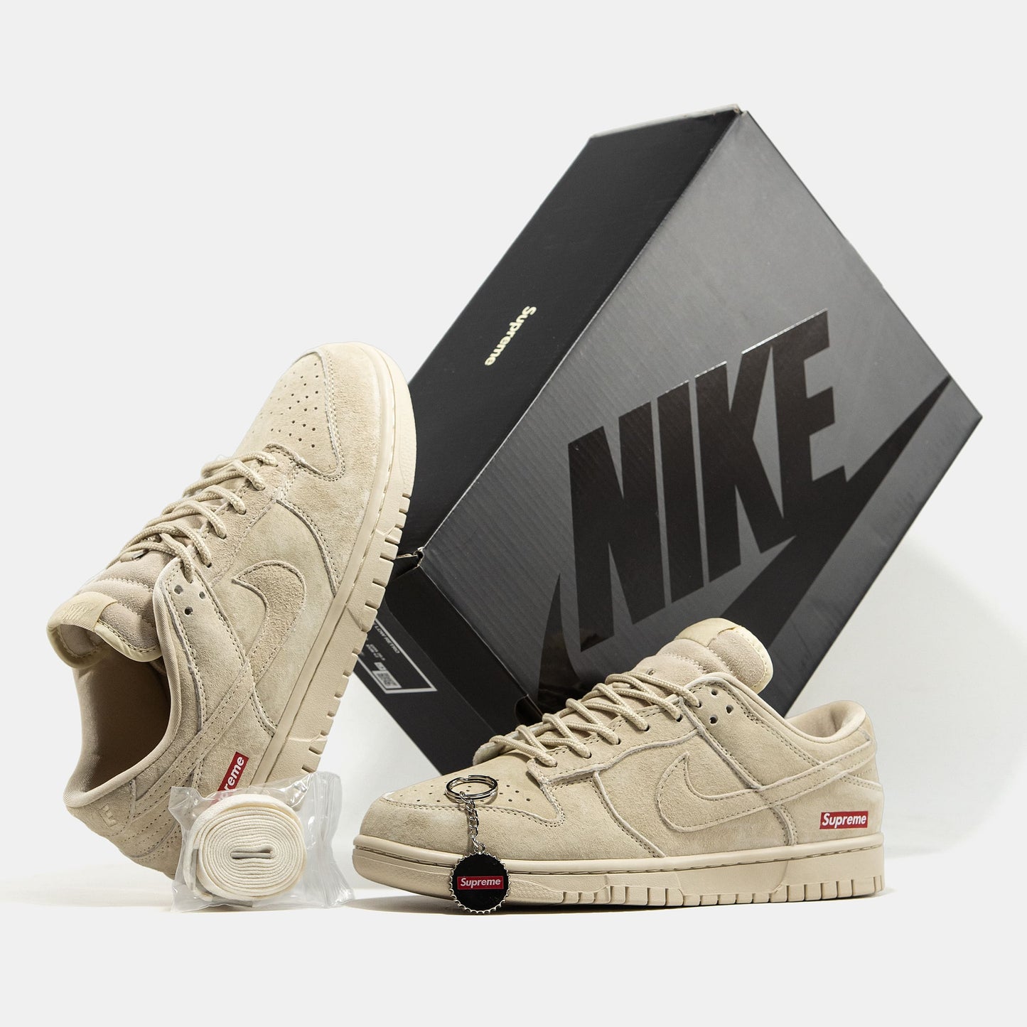 Nike SB Dunk Low x Supreme Beige