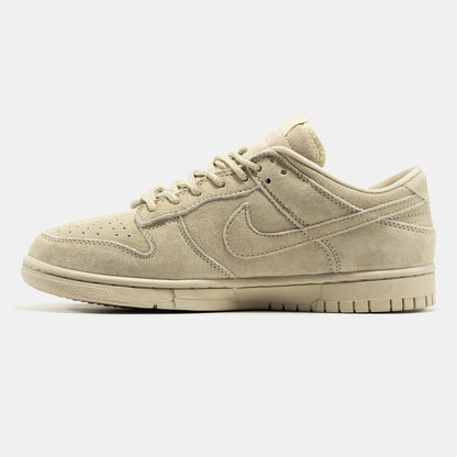 Nike SB Dunk Low x Supreme Beige