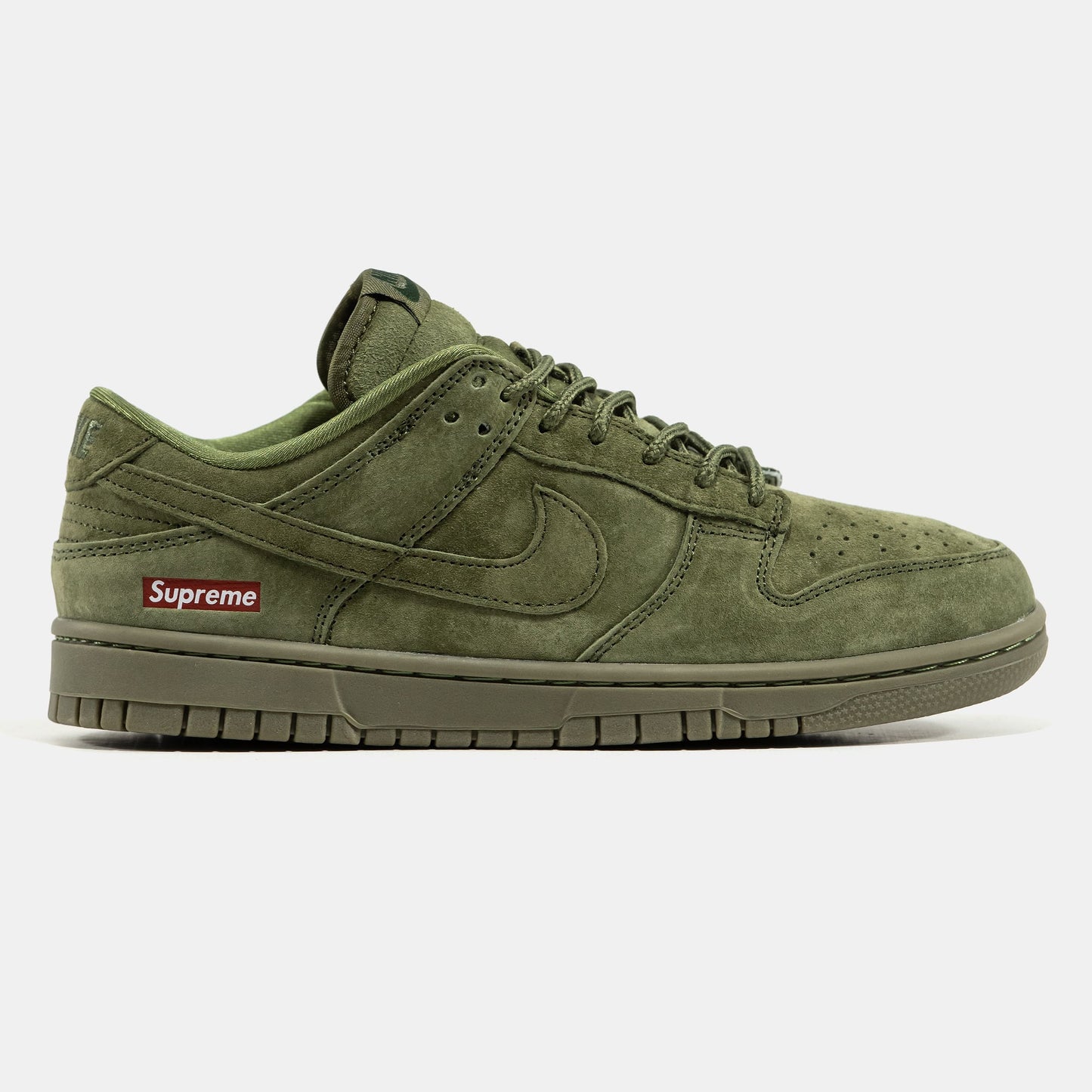 Nike SB Dunk Low x Supreme Olive