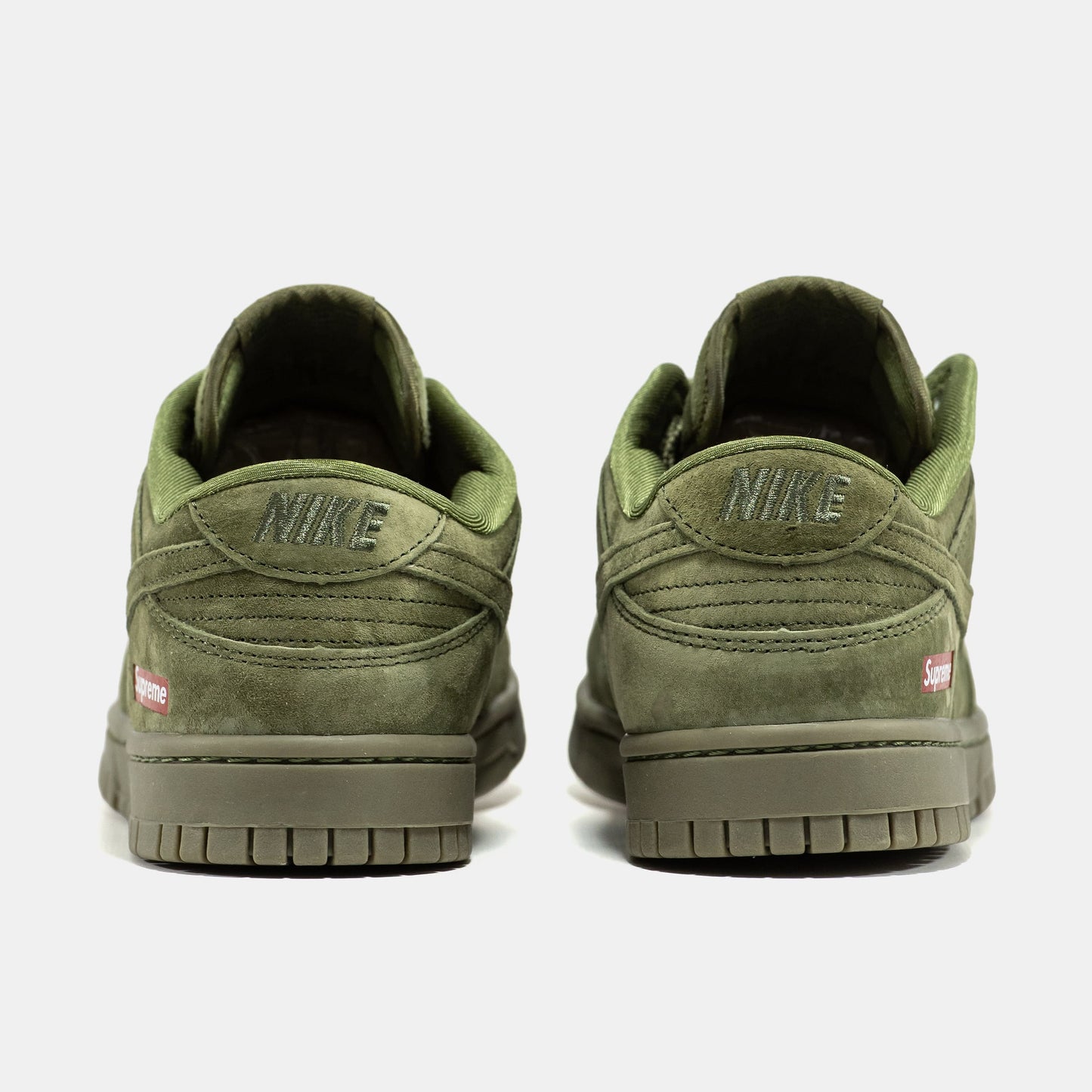 Nike SB Dunk Low x Supreme Olive
