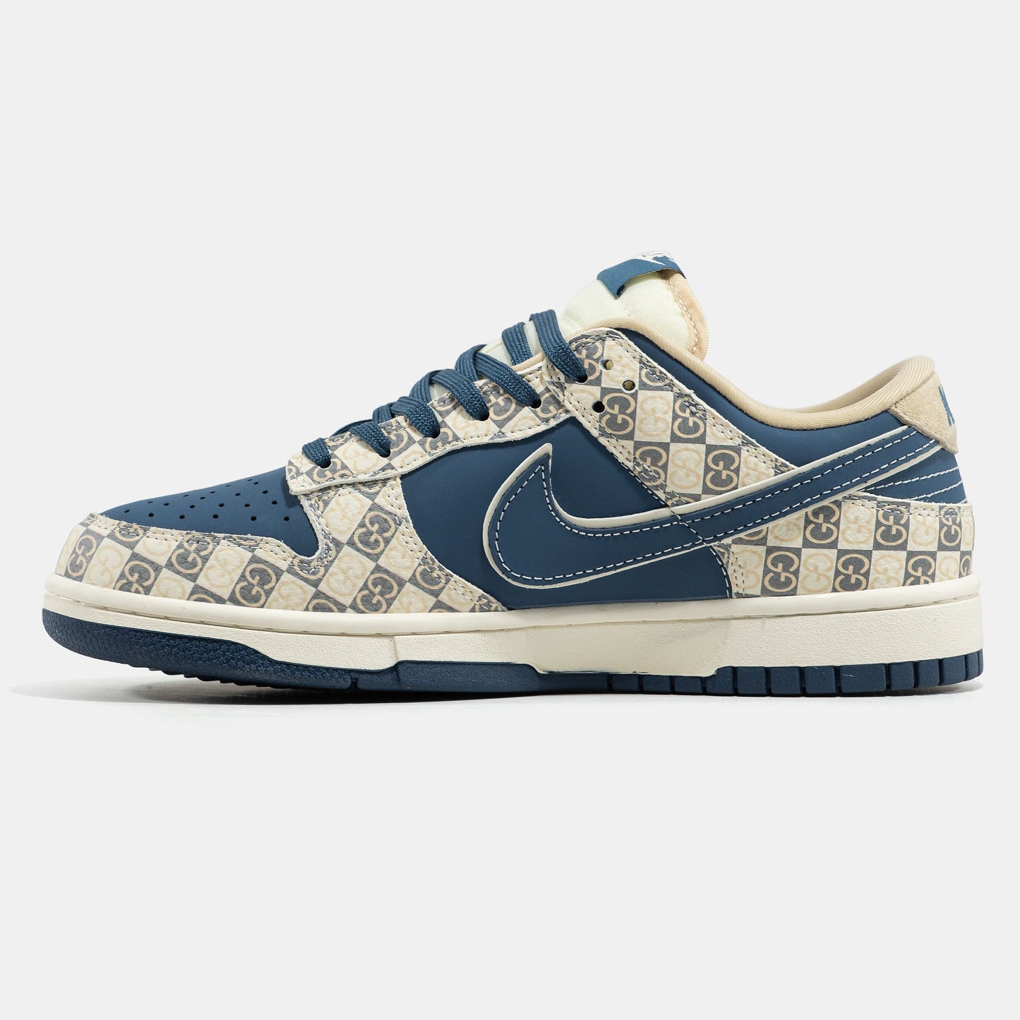 Nike SB Dunk Low x Gucci Blue Beige