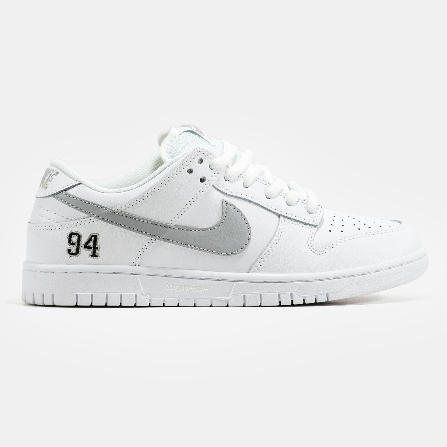 Nike SB Dunk Low x Supreme White Grey Logo