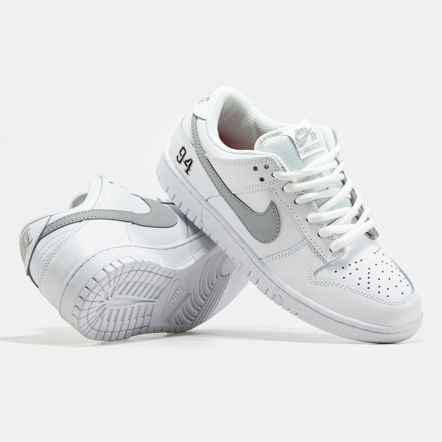 Nike SB Dunk Low x Supreme White Grey Logo