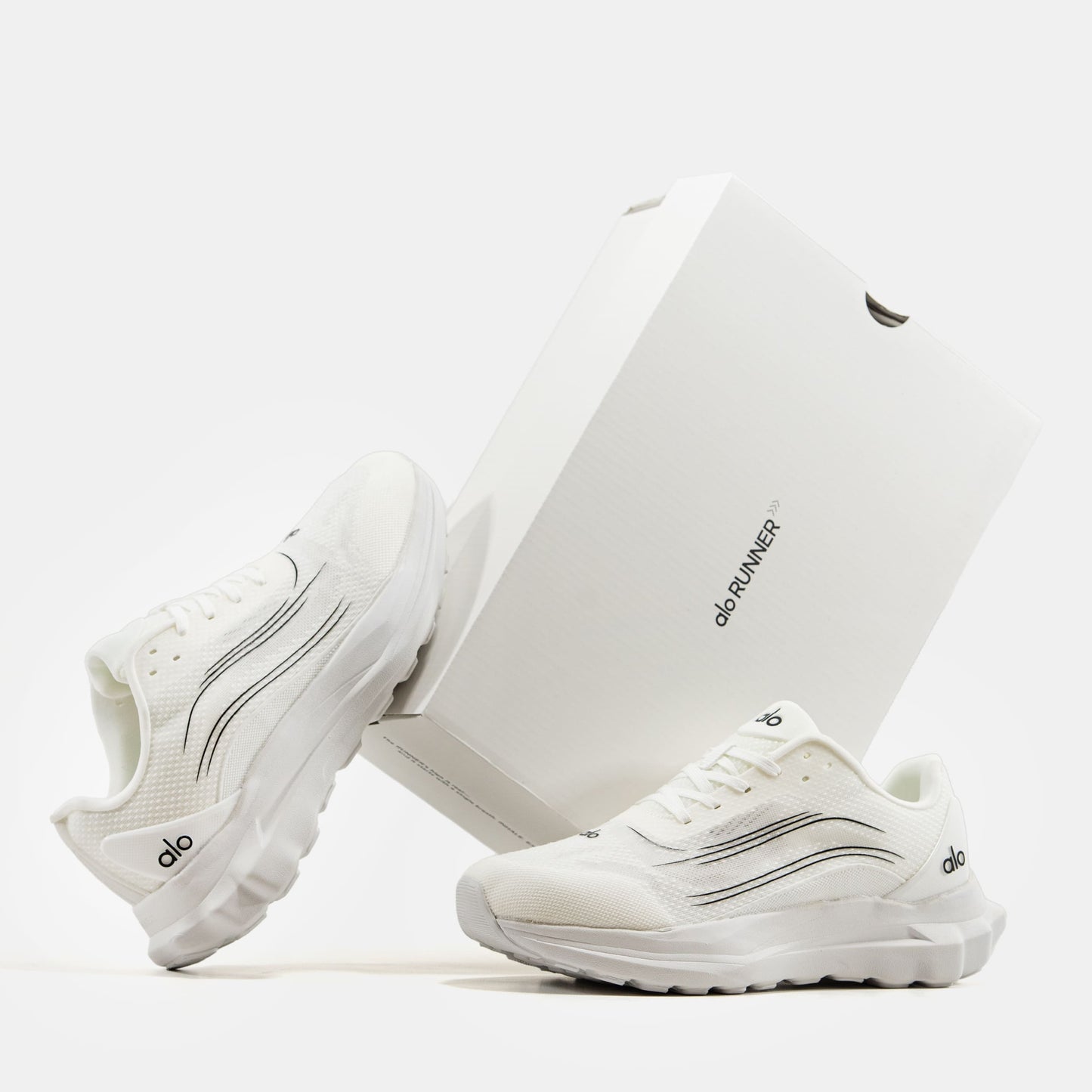 Alo Yoga Runner White