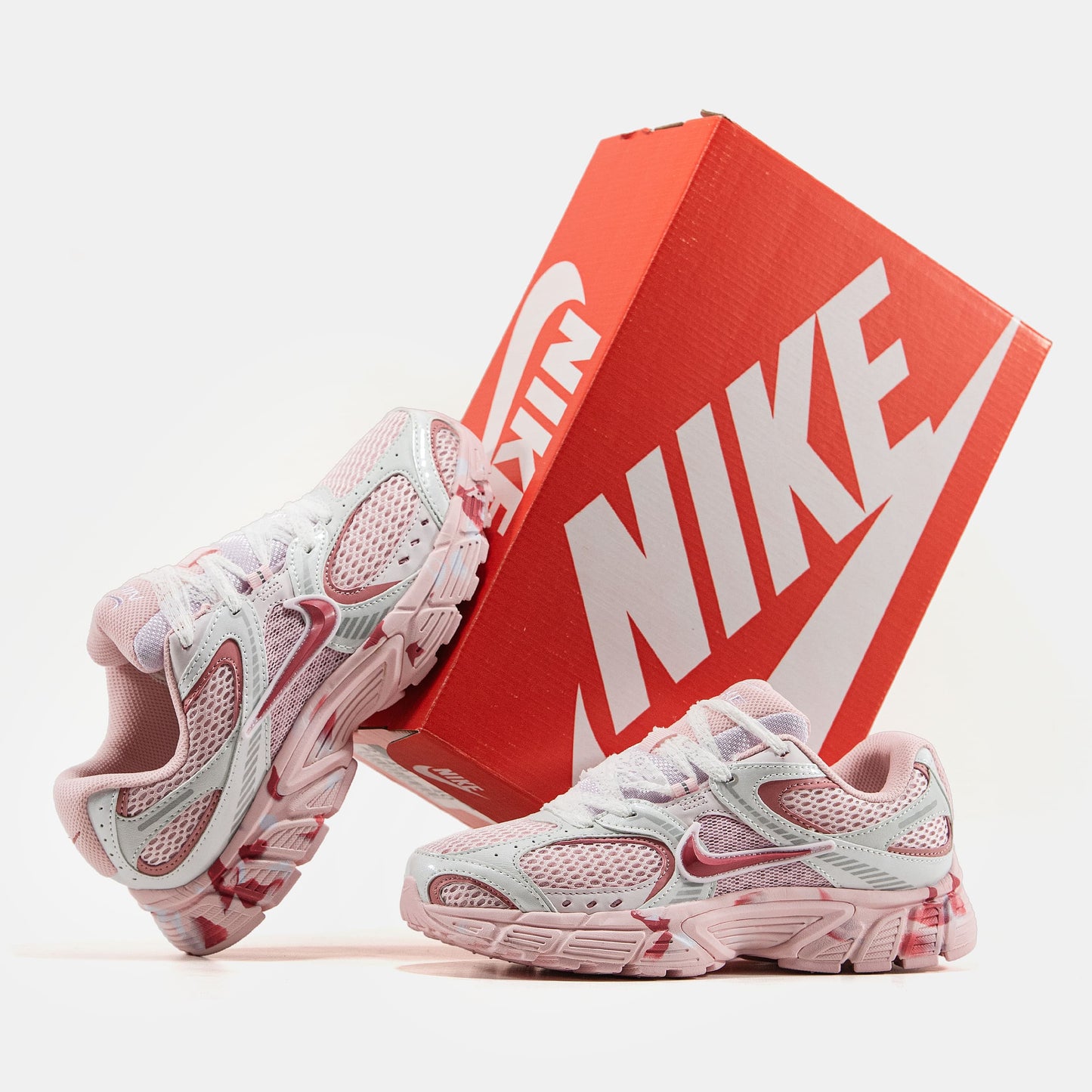 Nike V5 RNR Pink