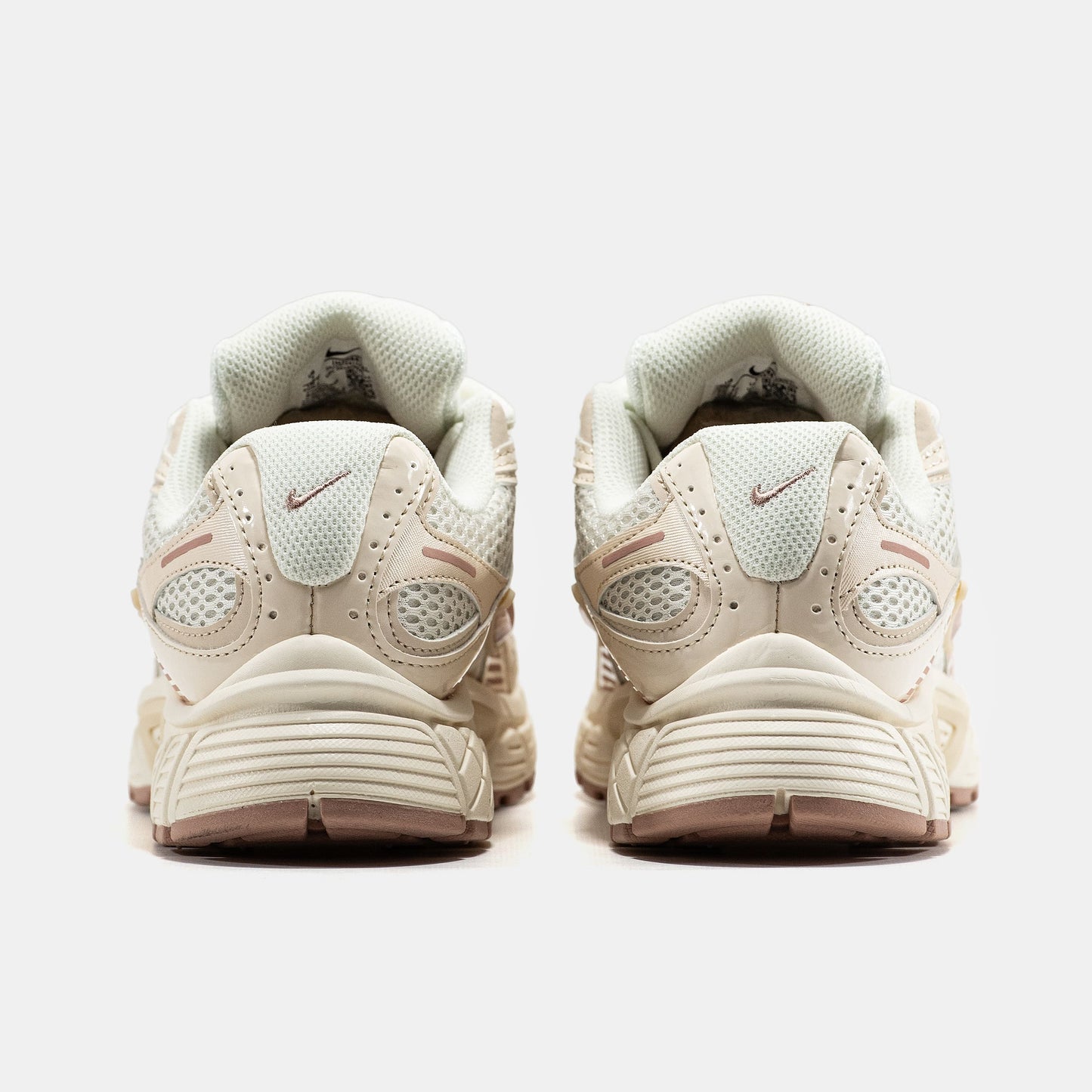 Nike V5 RNR Beige / Soft Pearl