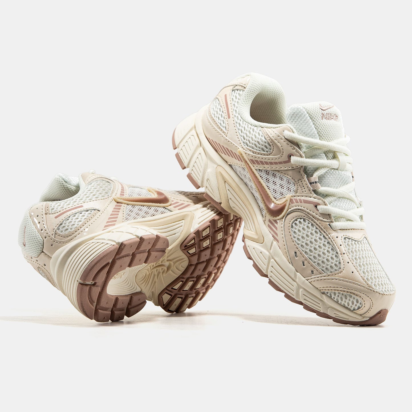 Nike V5 RNR Beige / Soft Pearl