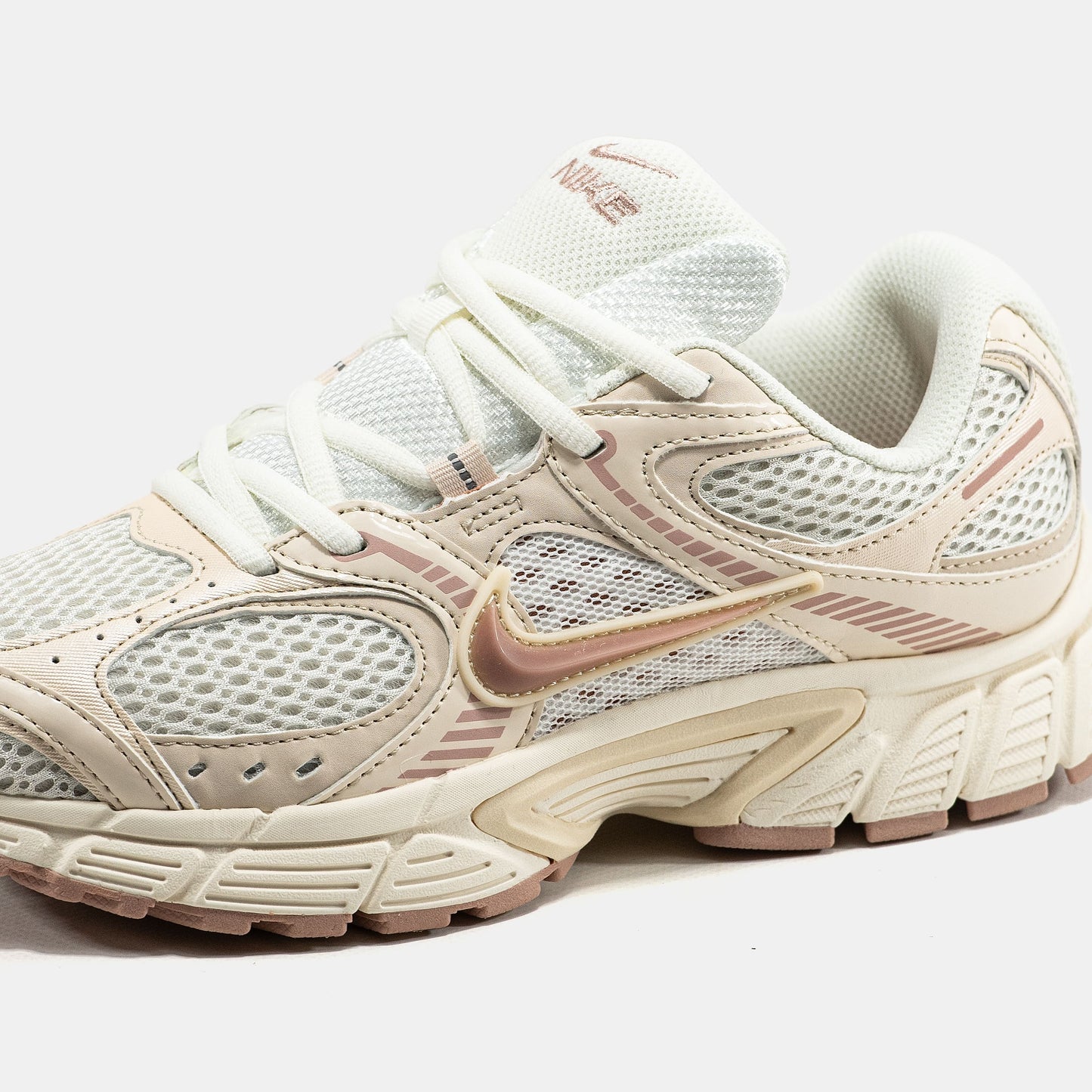 Nike V5 RNR Beige / Soft Pearl