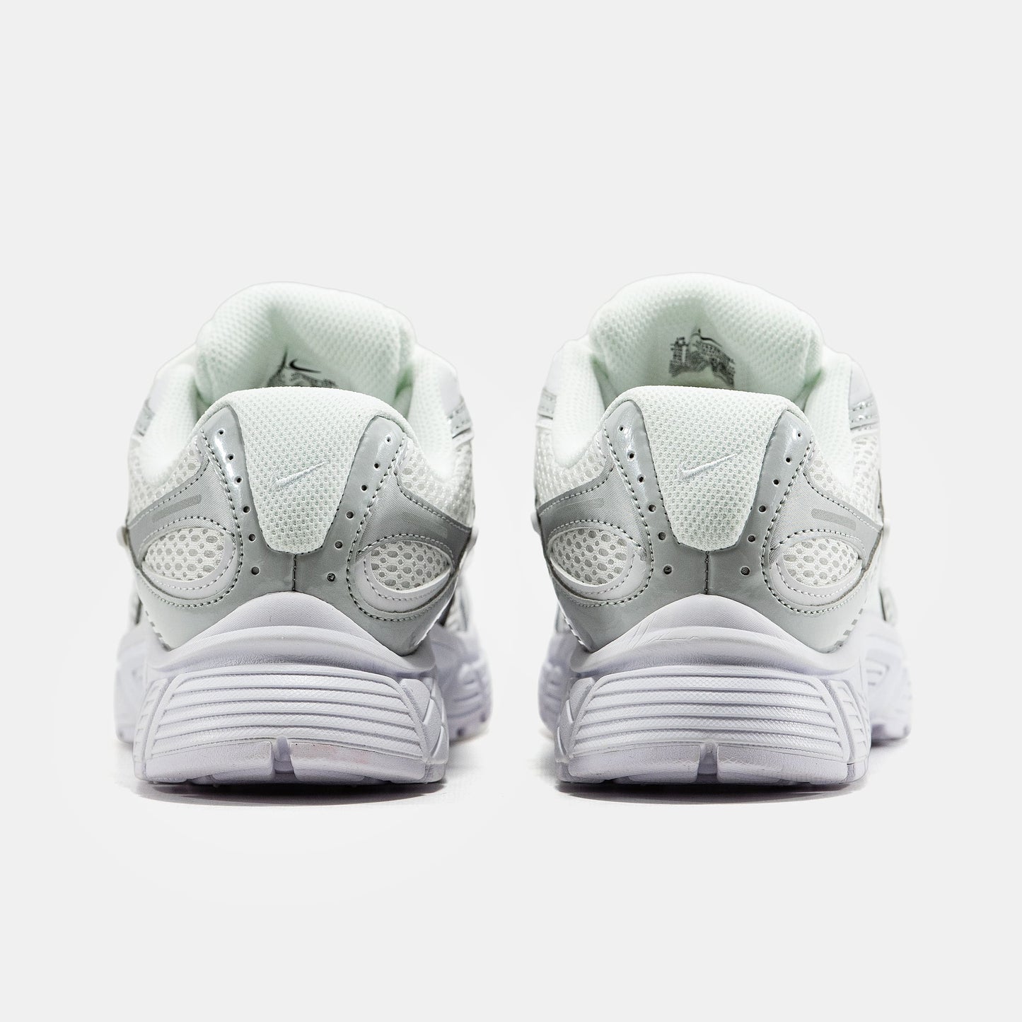 Nike V5 RNR White Silver