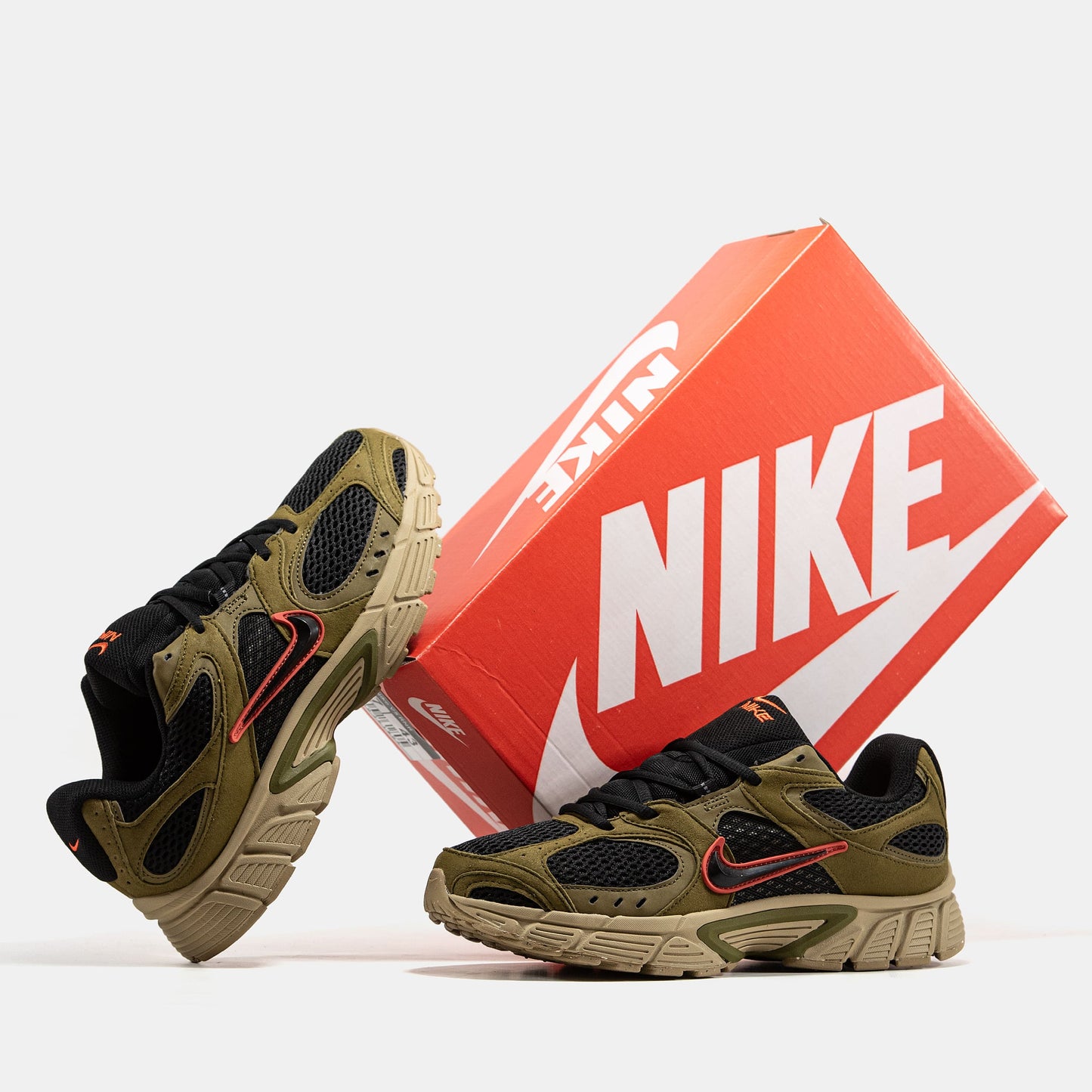 Nike V5 RNR Haki | Olive