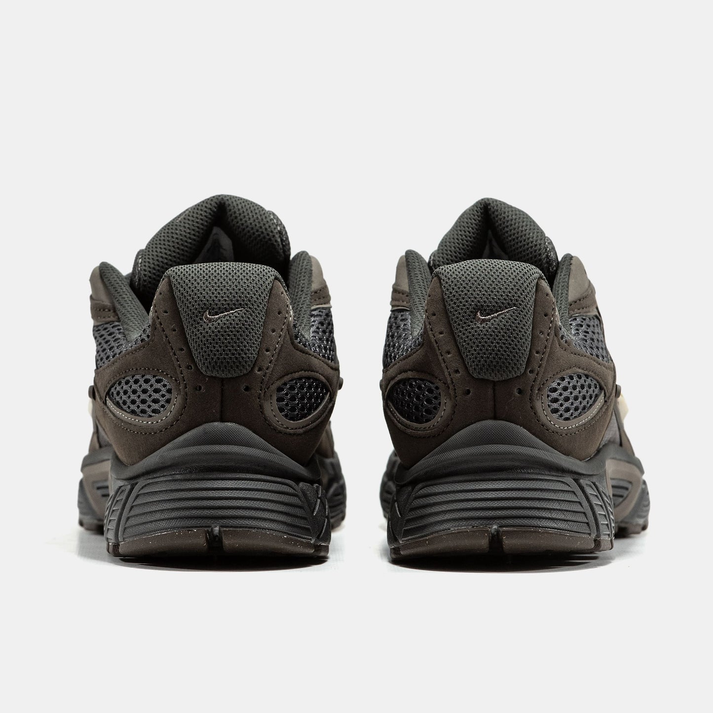 Nike V5 RNR Medium Ash Brown
