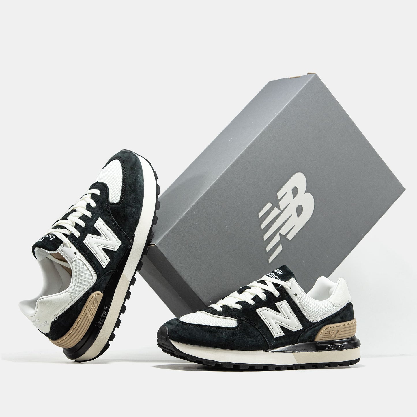 New Balance 574 Black White 2.0