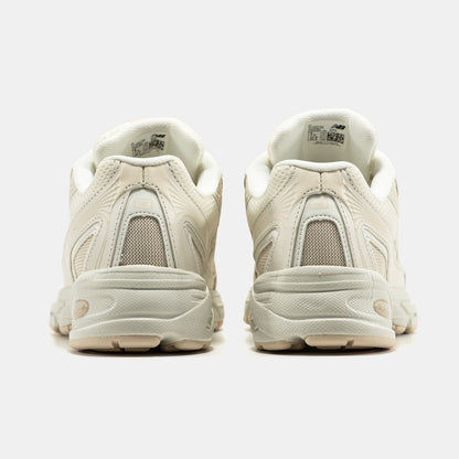 New Balance 740v2 Beige