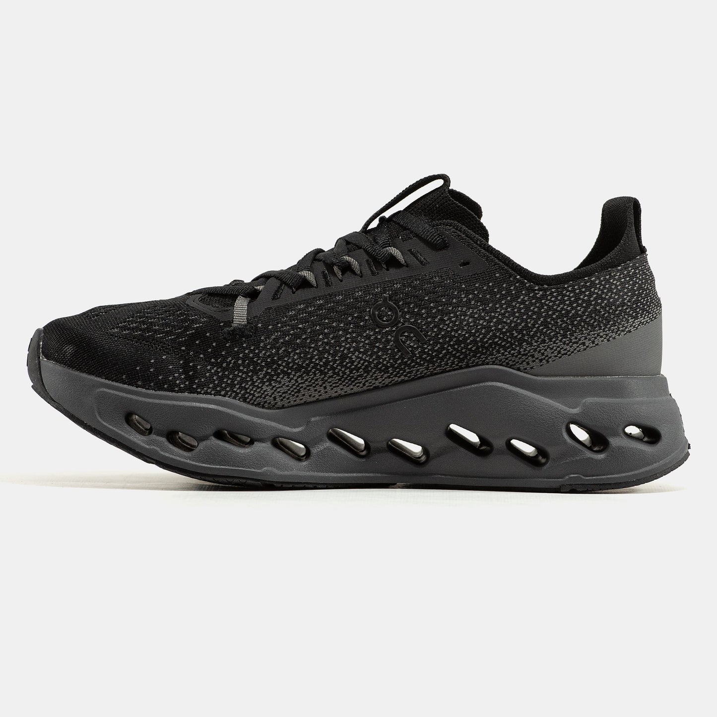 ON Cloudsurfer Black