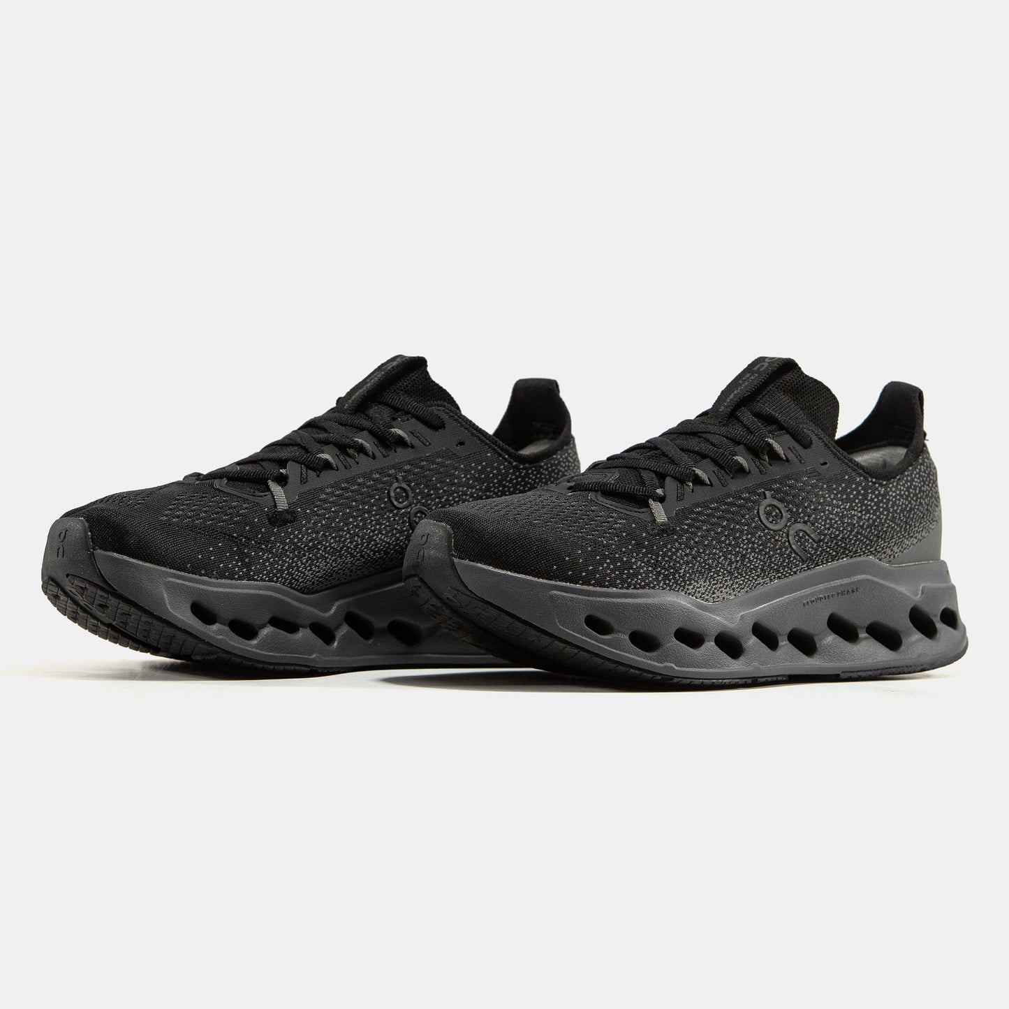 ON Cloudsurfer Black
