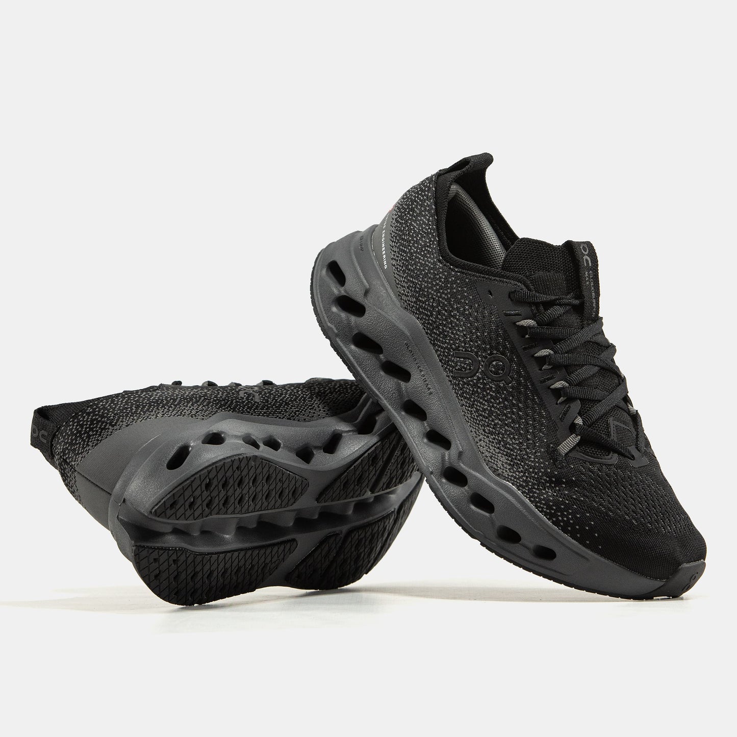 ON Cloudsurfer Black