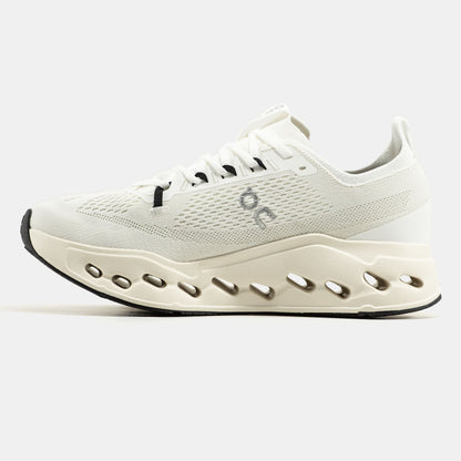 ON Cloudsurfer Beige