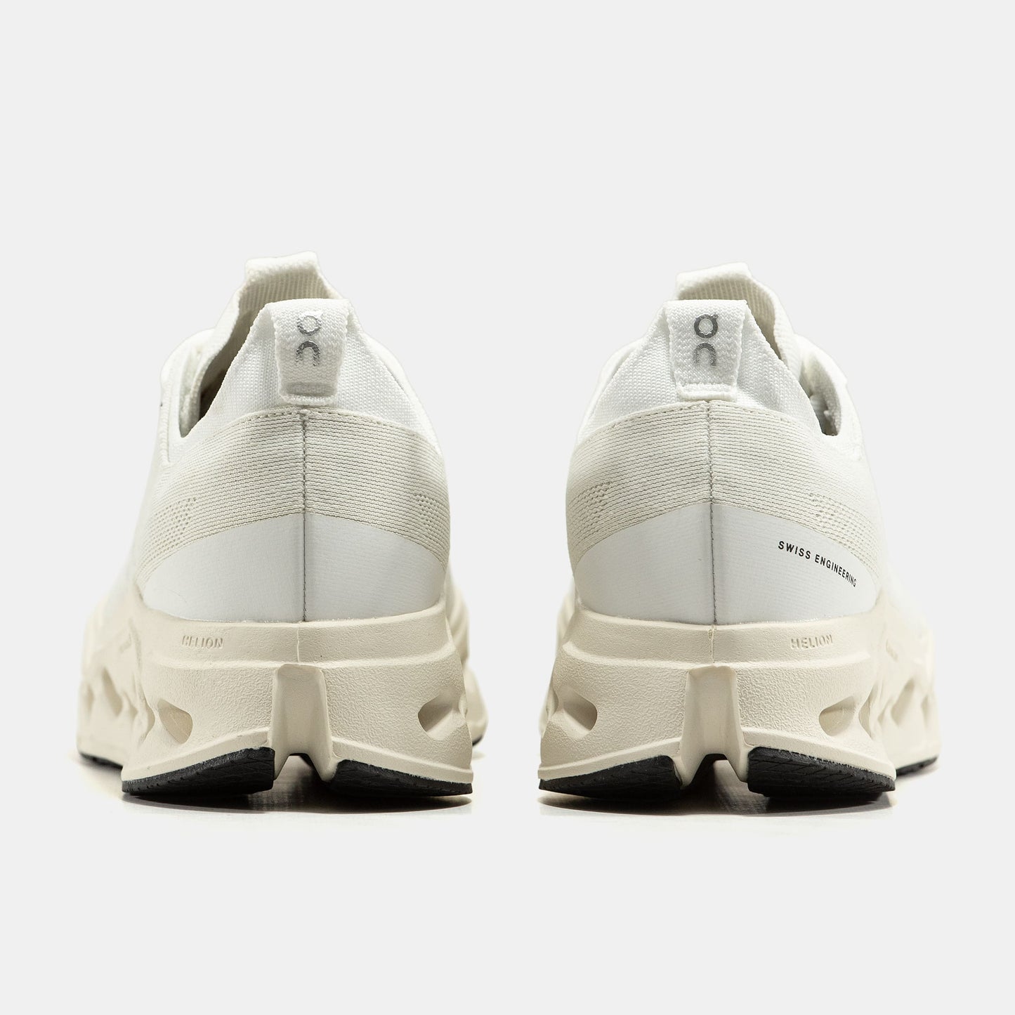 ON Cloudsurfer Beige