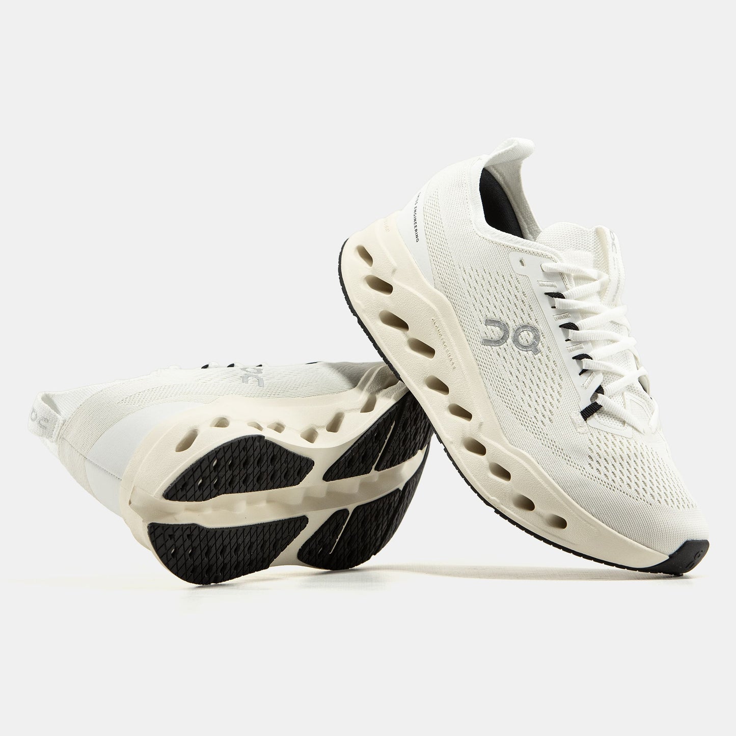 ON Cloudsurfer Beige