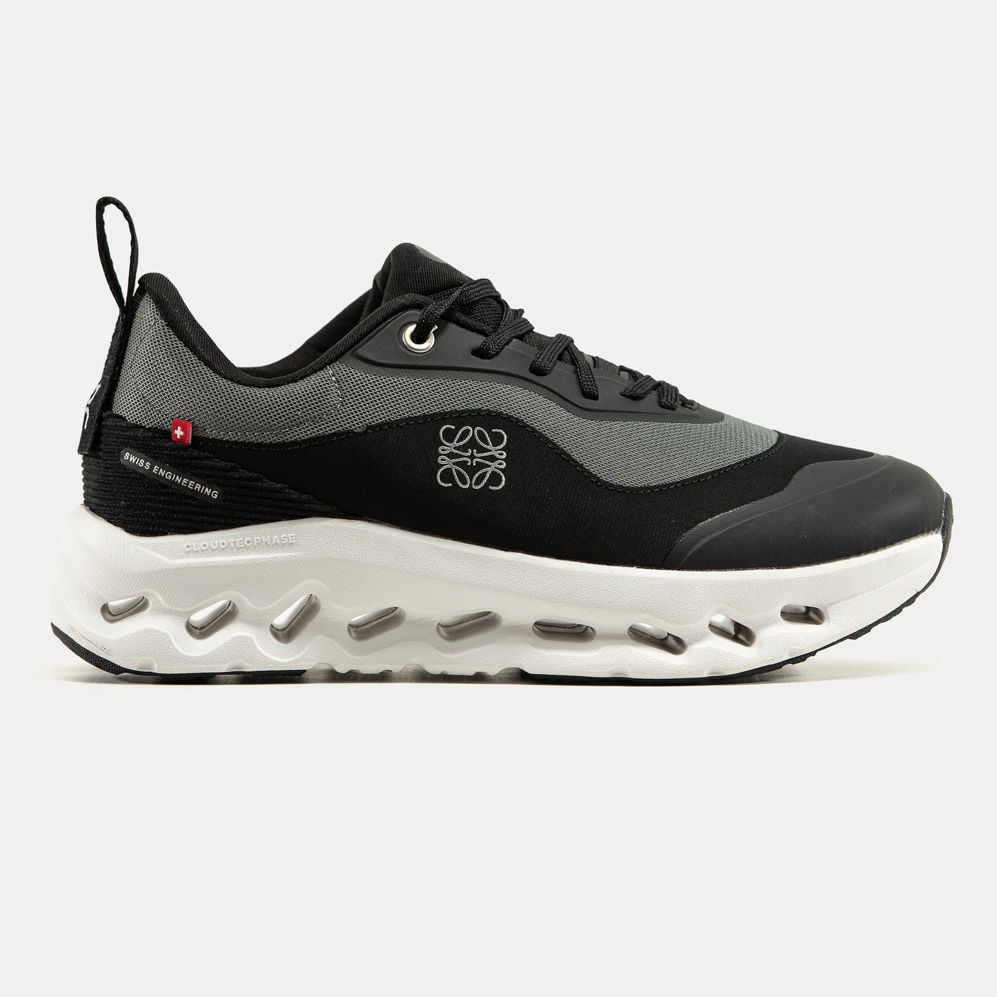 ON Cloudtilt x Loewe Black White