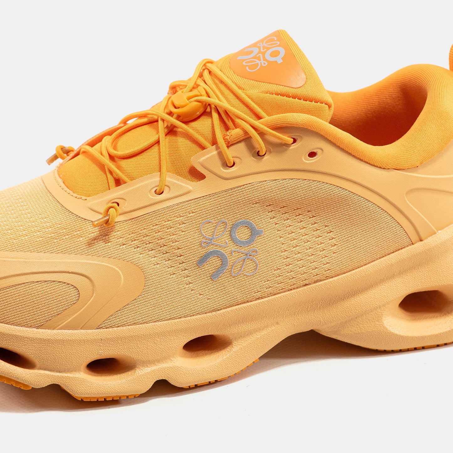 ON Cloudsolo x Loewe Orange