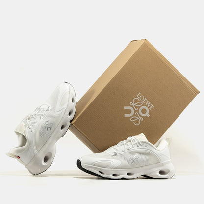 ON Cloudsolo x Loewe All White
