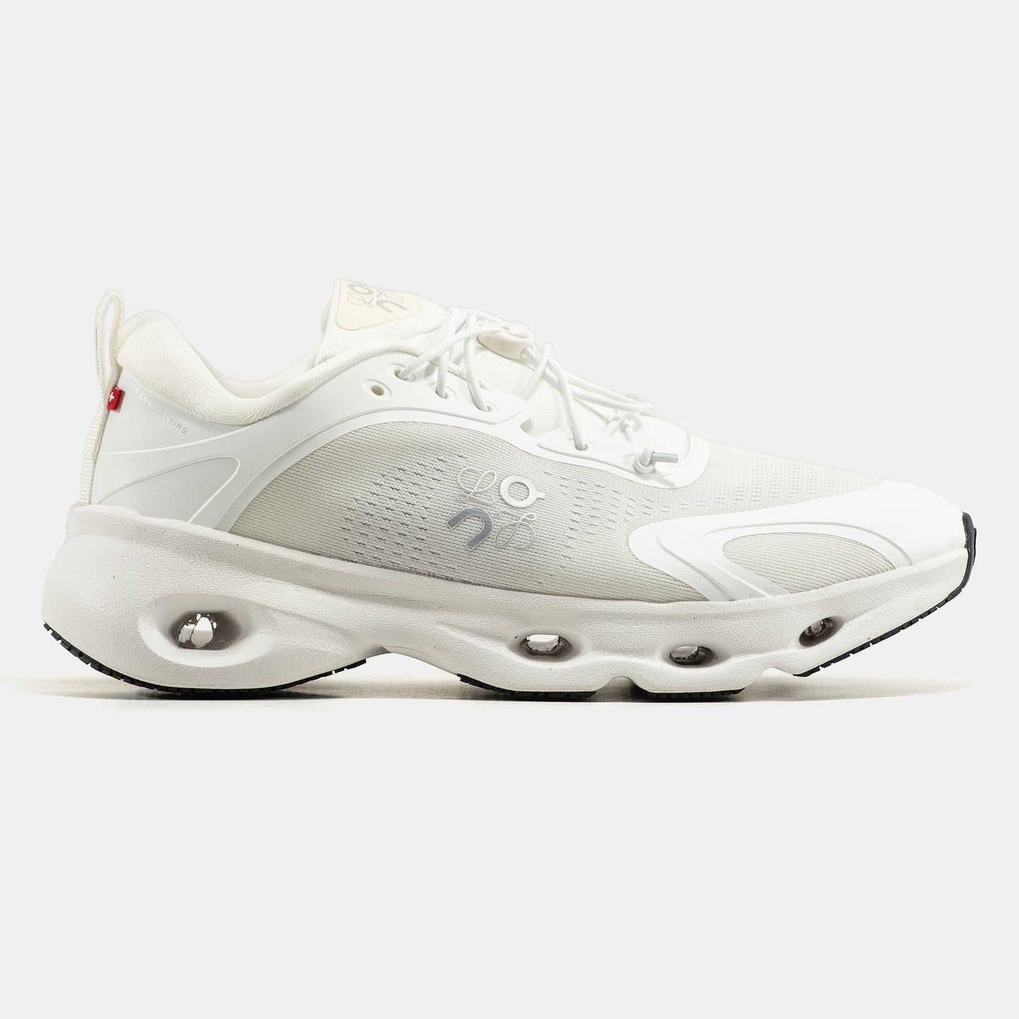 ON Cloudsolo x Loewe All White